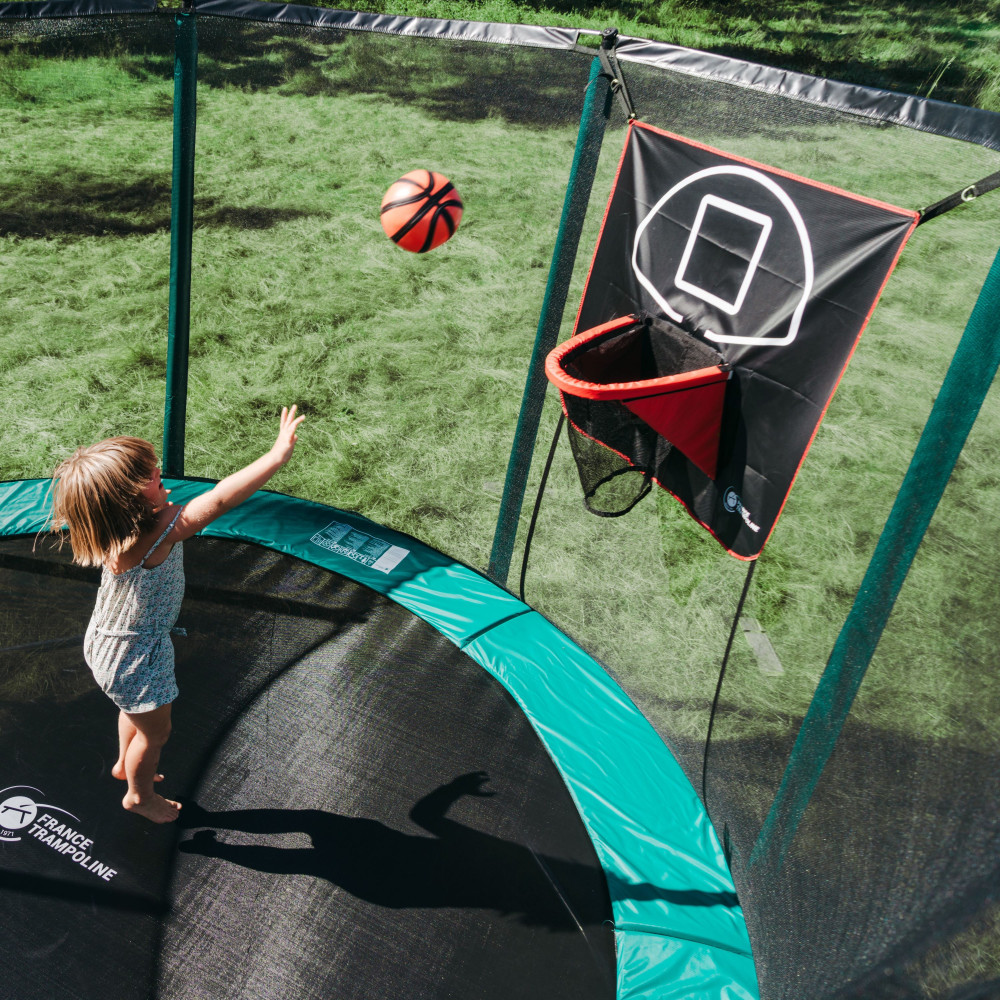 Accessori Per Trampolino 2 In 1: Canestro Da Basket E Bersaglio Freccette – Gioco Bimbi