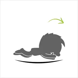 Salto a 180 gradi su un tappeto elastico
